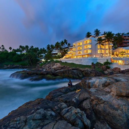 Rockholm At The Light House Beach Kovalam Exteriör bild